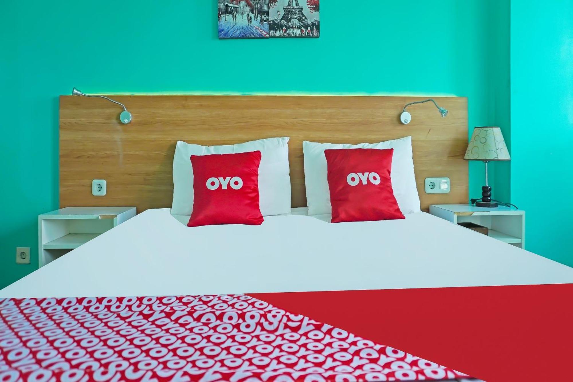 Oyo 90391 Gkitroom Karawang Exterior foto